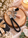 porte-clés noir et rose pâle